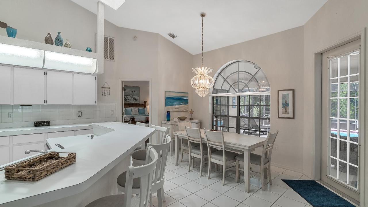 Your Manatee And Scalloping Adventure Retreat Crystal River Bagian luar foto